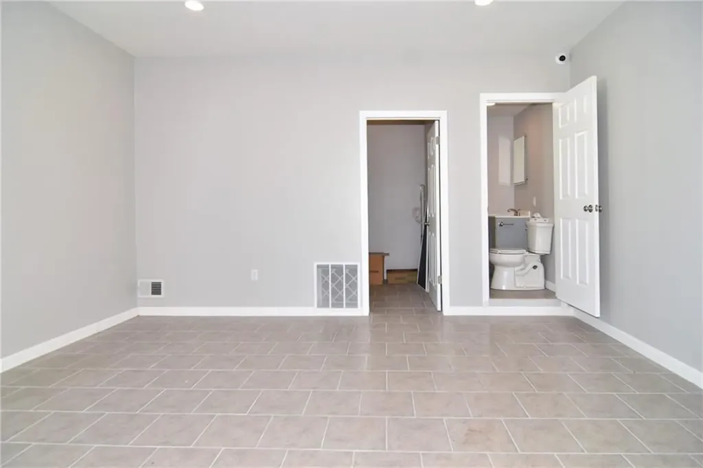 1361 Mineral Spring Avenue North Providence RI 02904