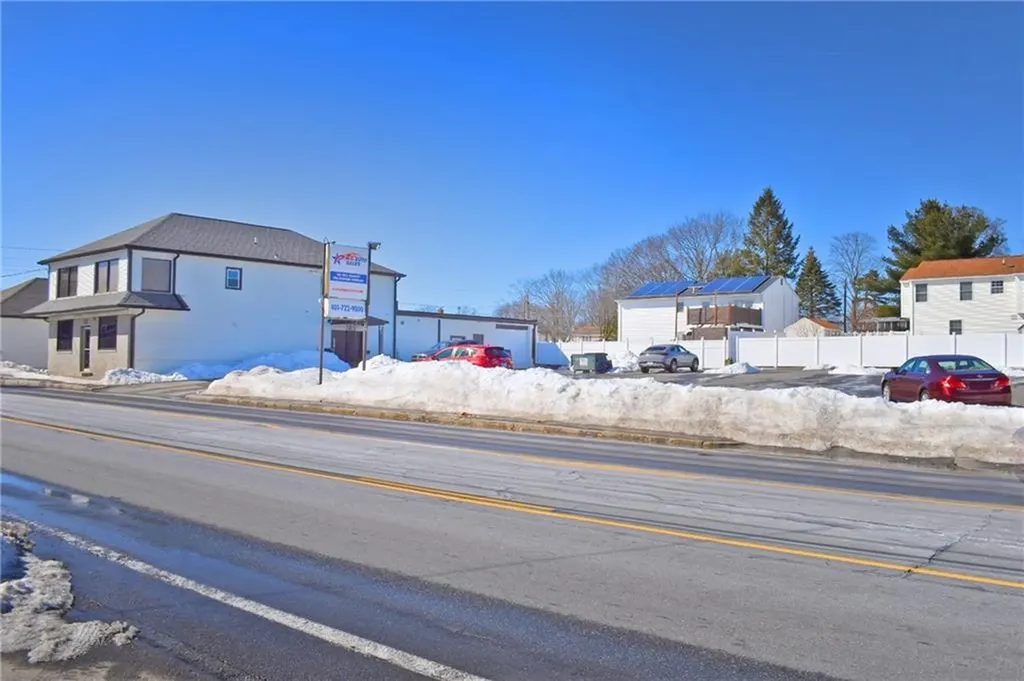 1361 Mineral Spring Avenue North Providence RI 02904