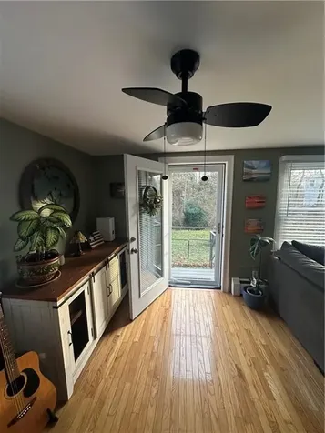 16 Smith Street Bristol RI 02890