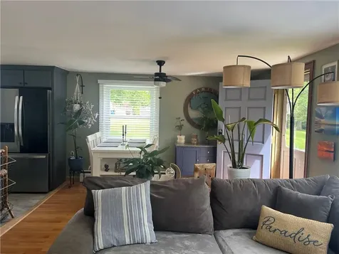 16 Smith Street Bristol RI 02890