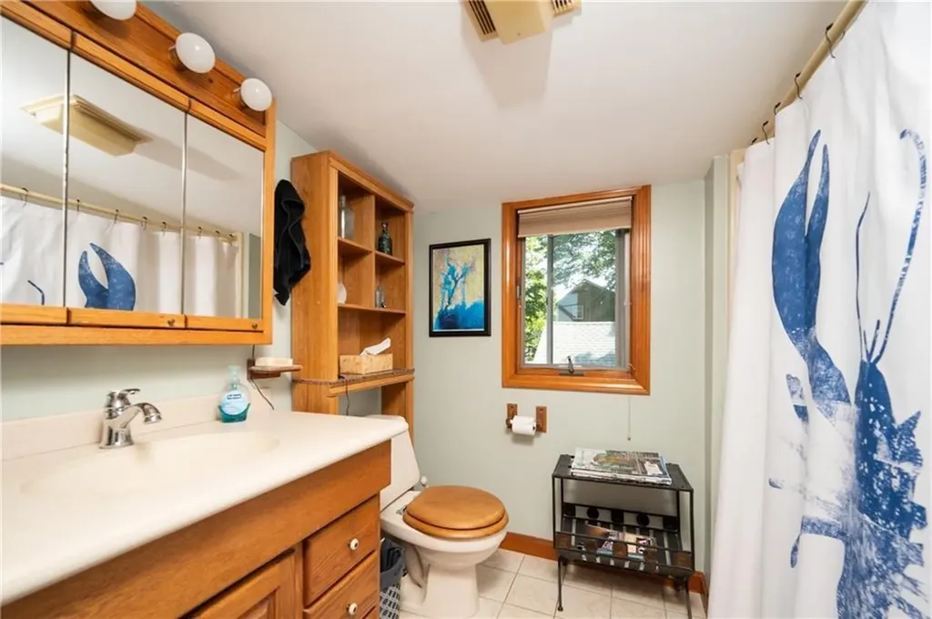 22 Harrison Street Bristol RI 02809