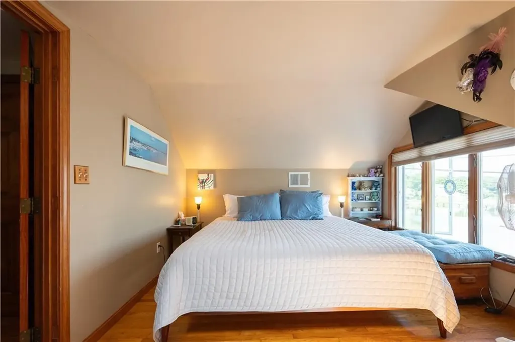 22 Harrison Street Bristol RI 02809