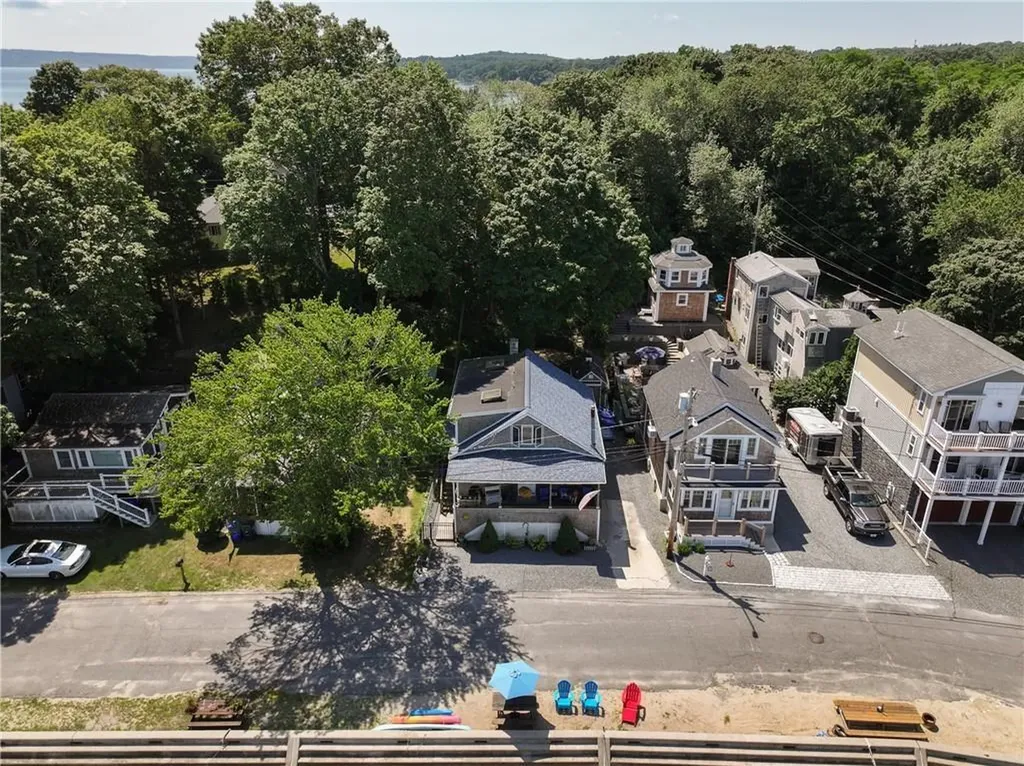 22 Harrison Street Bristol RI 02809