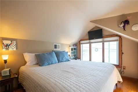 22 Harrison Street Bristol RI 02809