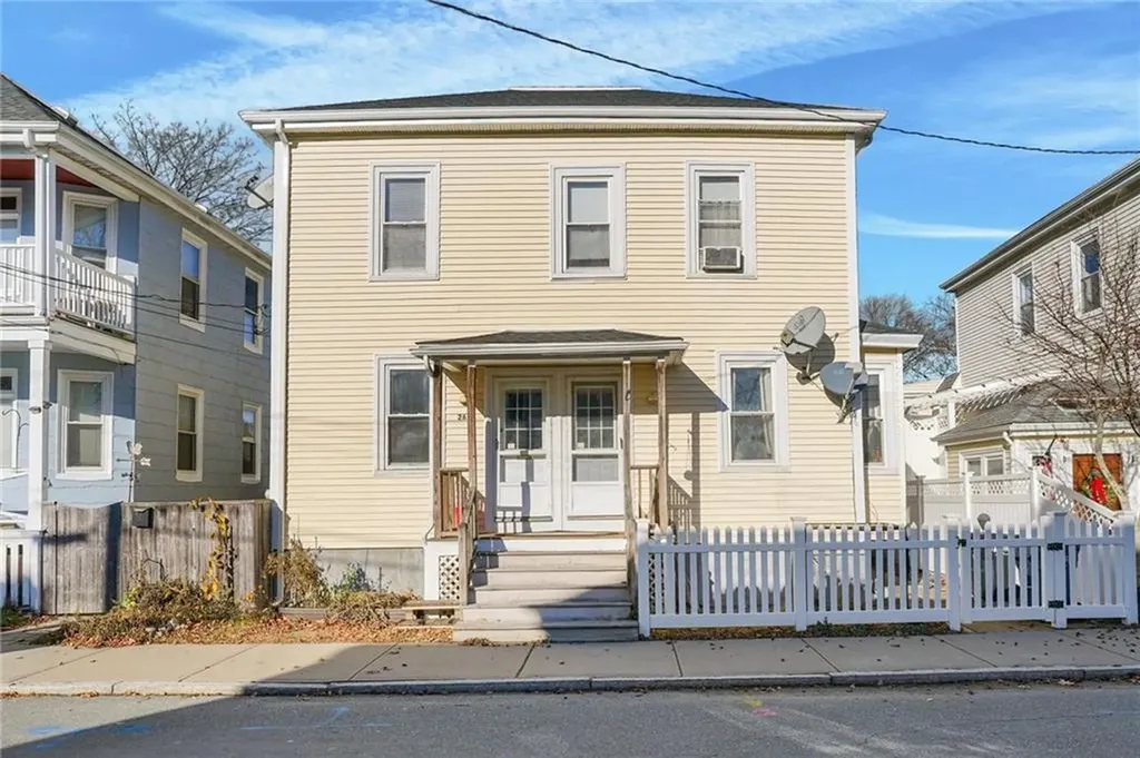 26 Atlantic Street Newport RI 02840