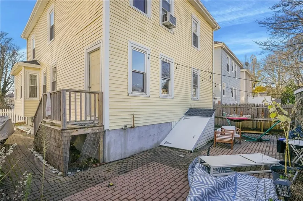 26 Atlantic Street Newport RI 02840