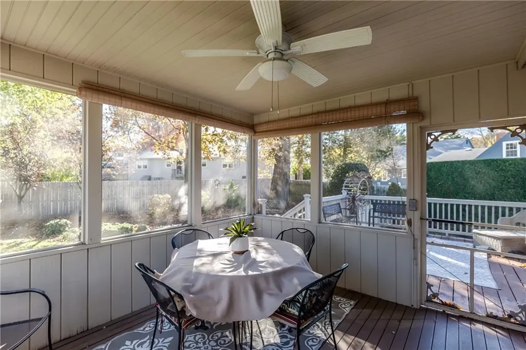 17 Woodview Drive Cranston RI 02920