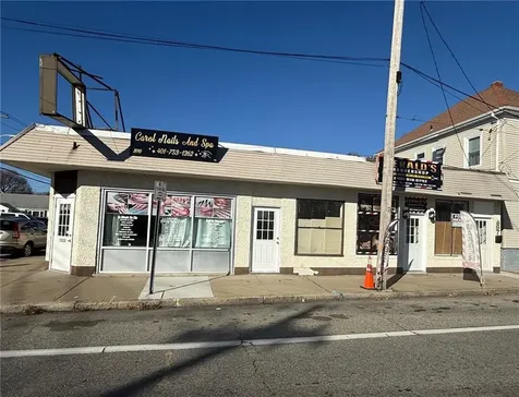899 Cranston Street Cranston RI 02920