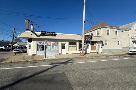 899 Cranston Street Cranston RI 02920