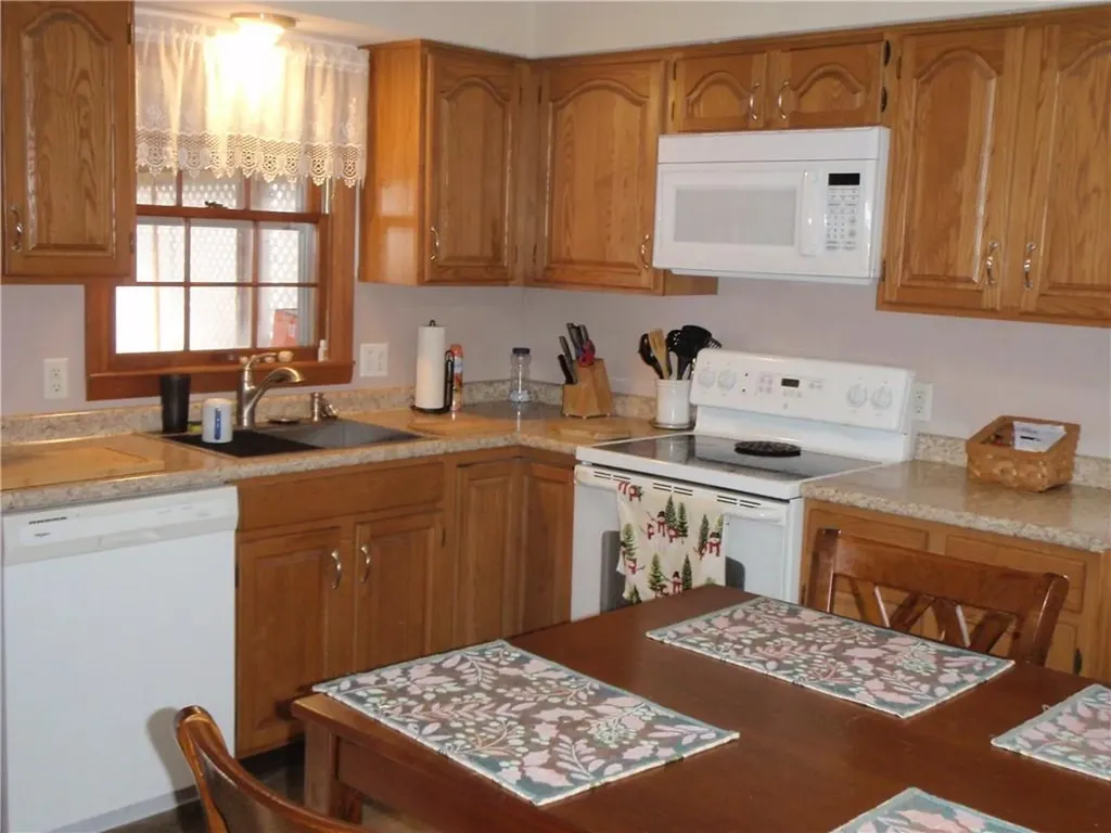 11 Kennedy Drive Coventry RI 02816