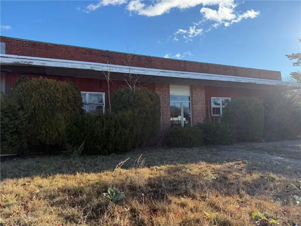 5810 Post Road Warwick RI 02818