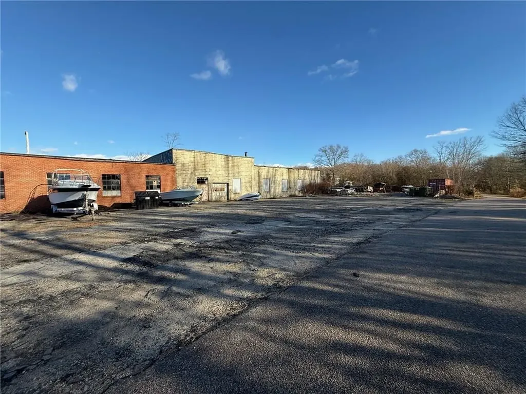 5810 Post Road Warwick RI 02818