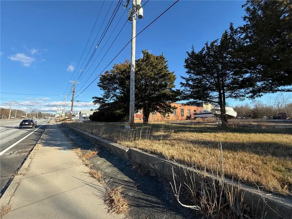 5810 Post Road Warwick RI 02818