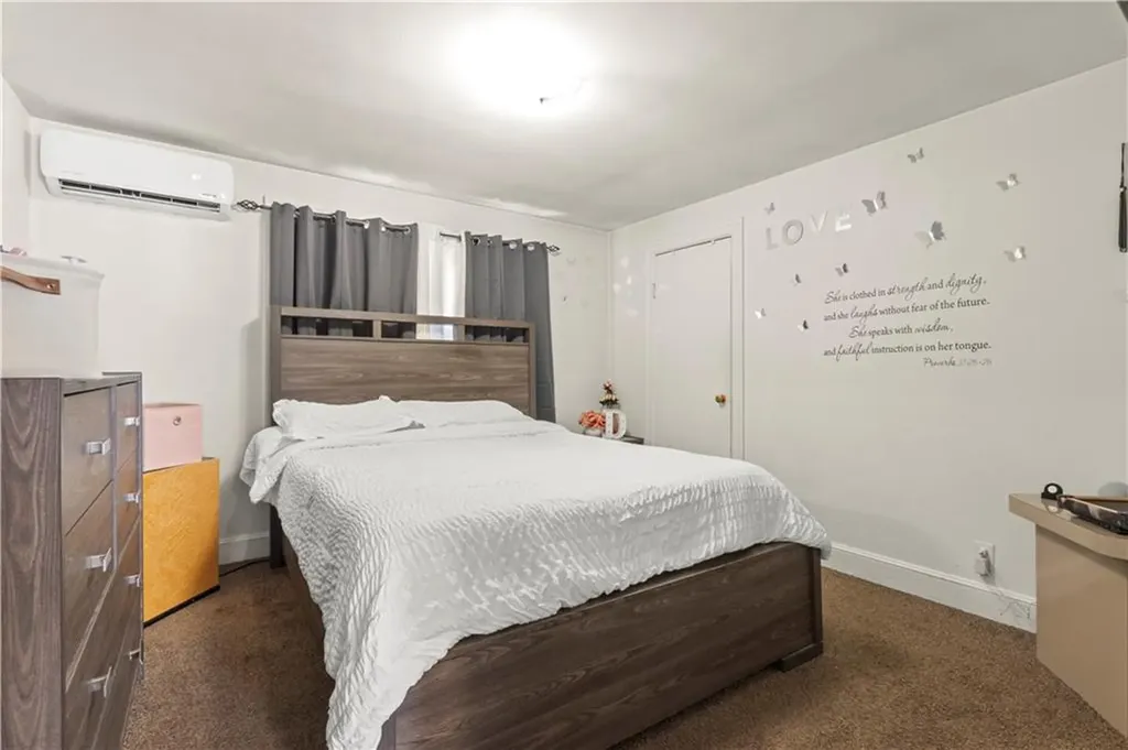 236 Gallatin Street Providence RI 02907