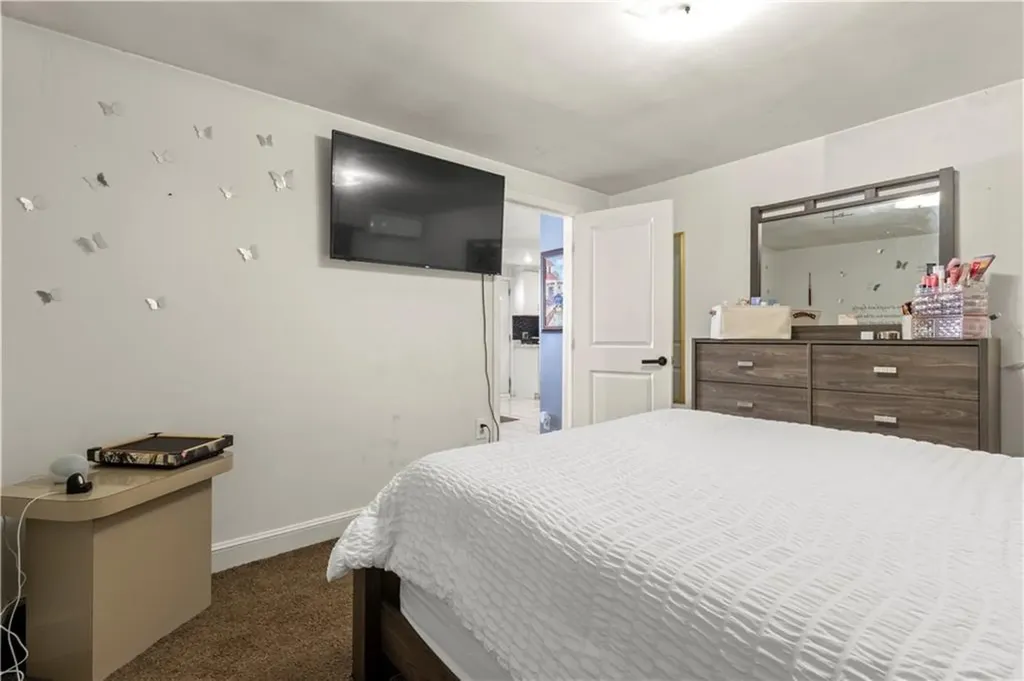 236 Gallatin Street Providence RI 02907