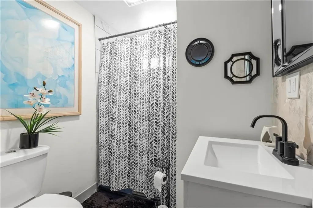 236 Gallatin Street Providence RI 02907