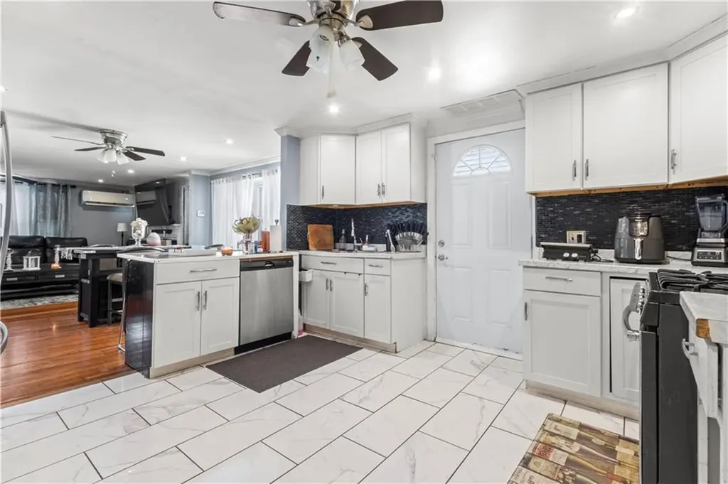 236 Gallatin Street Providence RI 02907