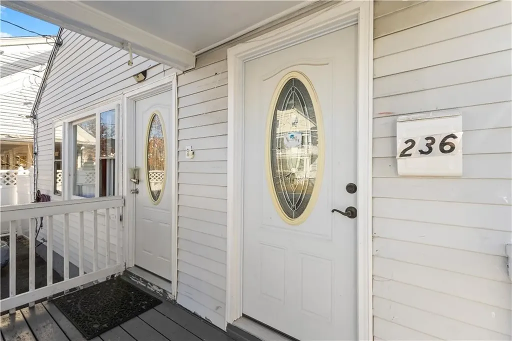 236 Gallatin Street Providence RI 02907