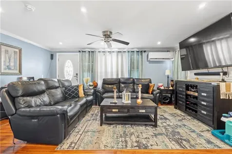 236 Gallatin Street Providence RI 02907