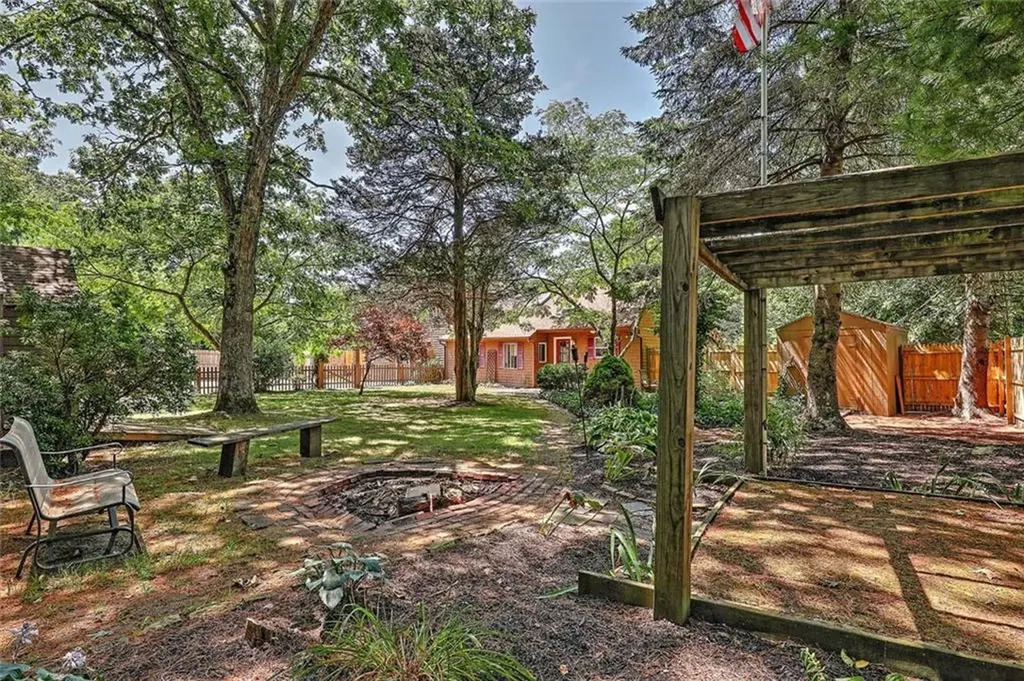 10 Narrow Lane Charlestown RI 02813