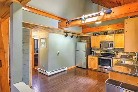 10 Narrow Lane Charlestown RI 02813