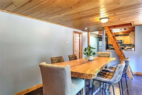 10 Narrow Lane Charlestown RI 02813