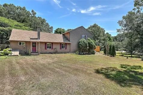 10 Narrow Lane Charlestown RI 02813