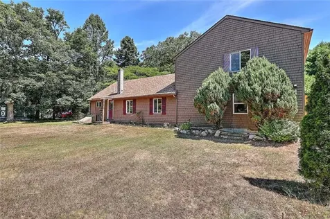 10 Narrow Lane Charlestown RI 02813