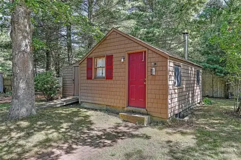 10 Narrow Lane Charlestown RI 02813