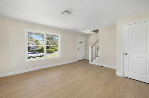 71 Pinehurst Avenue Warwick RI 02889