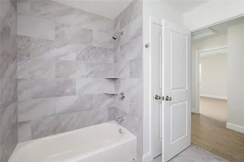 71 Pinehurst Avenue Warwick RI 02889