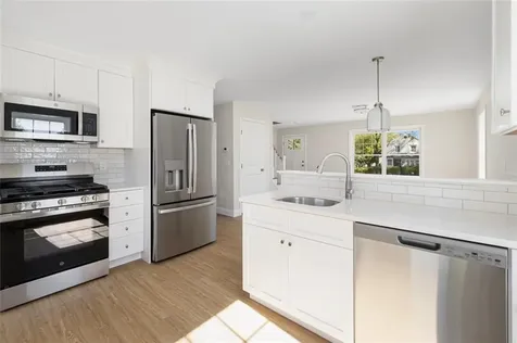 71 Pinehurst Avenue Warwick RI 02889