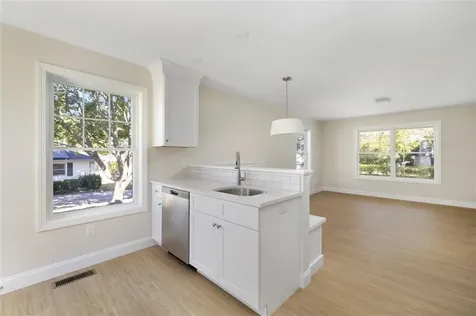 71 Pinehurst Avenue Warwick RI 02889