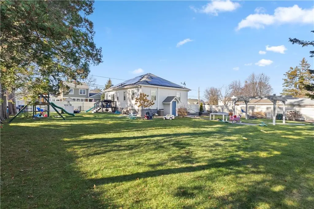 136 Windmill Street Pawtucket RI 02860