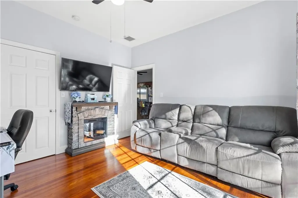 136 Windmill Street Pawtucket RI 02860