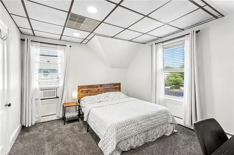 574 Central Avenue Pawtucket RI 02861