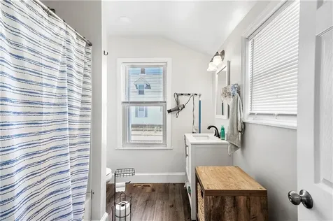 574 Central Avenue Pawtucket RI 02861