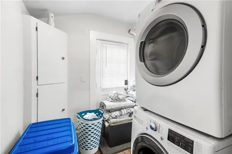 574 Central Avenue Pawtucket RI 02861