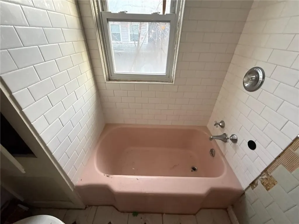 139 Babcock Street Providence RI 02905