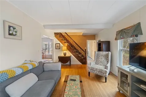 39 Hazard Avenue South Kingstown RI 02879