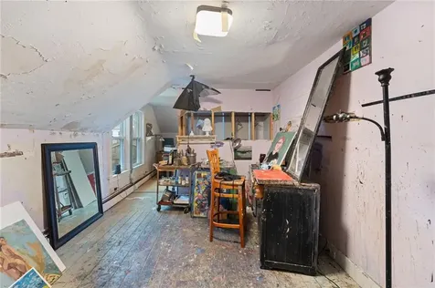 39 Hazard Avenue South Kingstown RI 02879