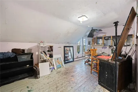 39 Hazard Avenue South Kingstown RI 02879