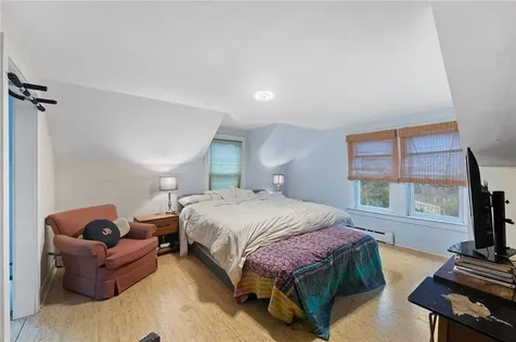 39 Hazard Avenue South Kingstown RI 02879