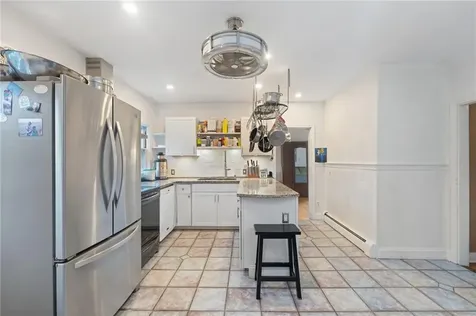 39 Hazard Avenue South Kingstown RI 02879