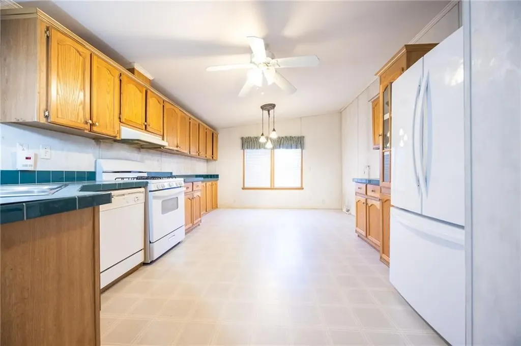 15 Kelly Lane Coventry RI 02816