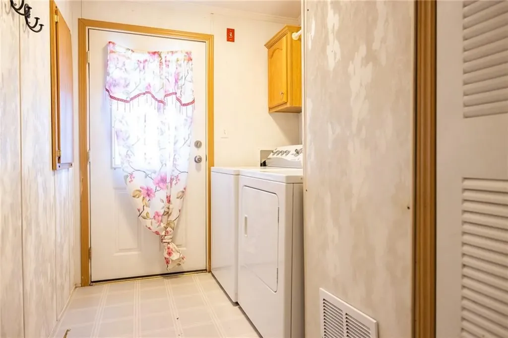 15 Kelly Lane Coventry RI 02816