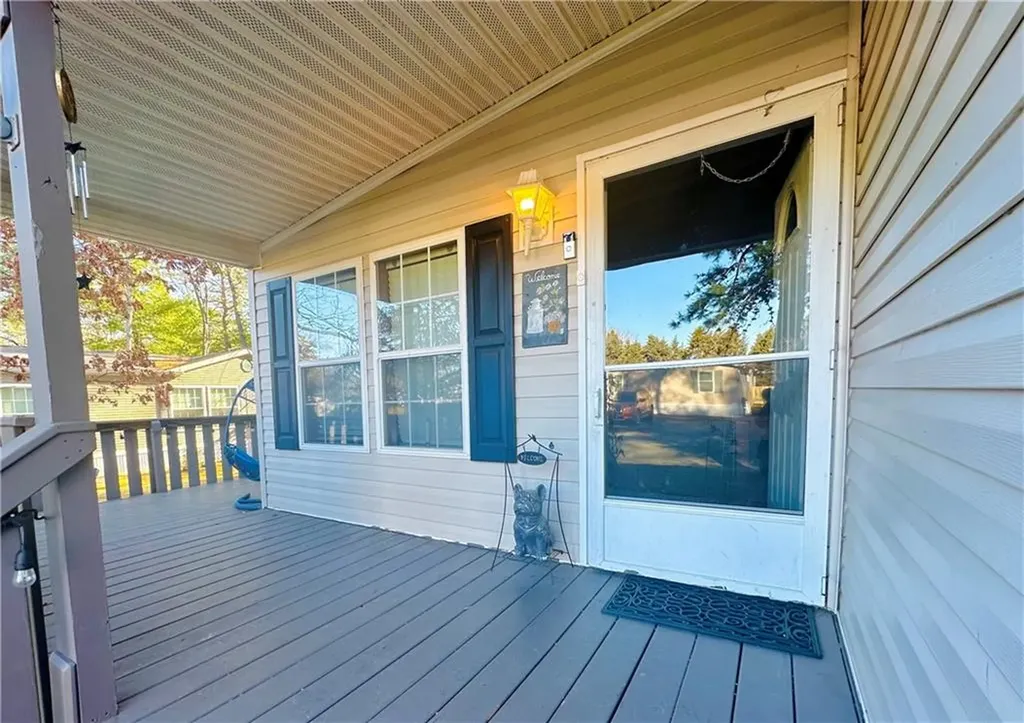 15 Kelly Lane Coventry RI 02816