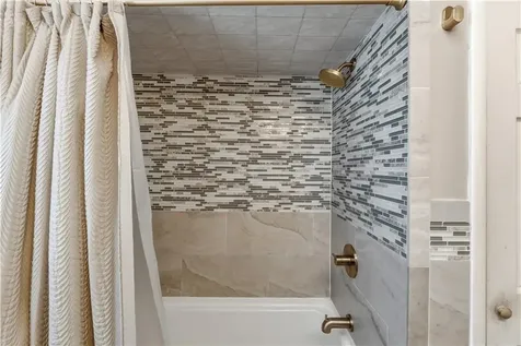 16 North Rose Street East Providence RI 02914