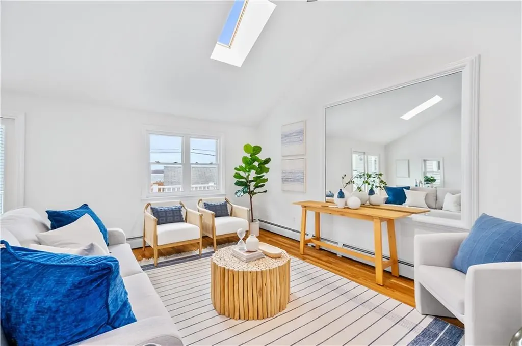 29 Wiliam Avenue Tiverton RI 02878