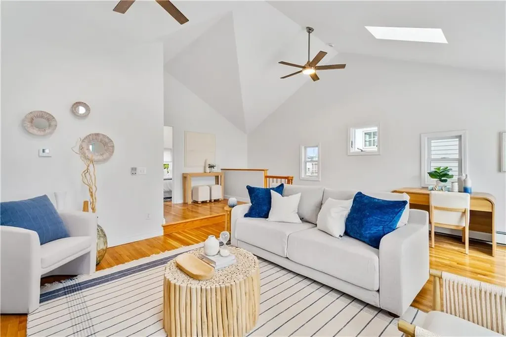 29 Wiliam Avenue Tiverton RI 02878